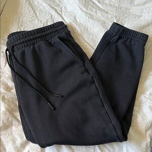 Fabletics Black Cropped Joggers